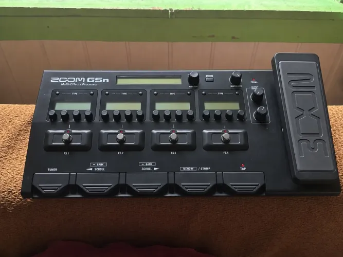 PADELEIRA ZOOM G5N  ACOMPANHA CAPA E FONTE 