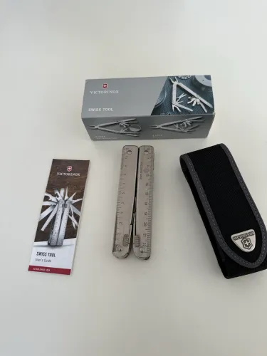 Victorinox Swiss tool 27 funções nunca usado!