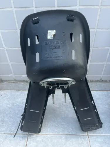 Vendo 2 cadeirinhas para bicicleta da marca Kalf