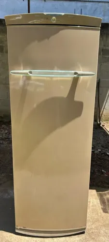 Freezer Frost Free funcionando tudo GELANDO MUITO entrego 