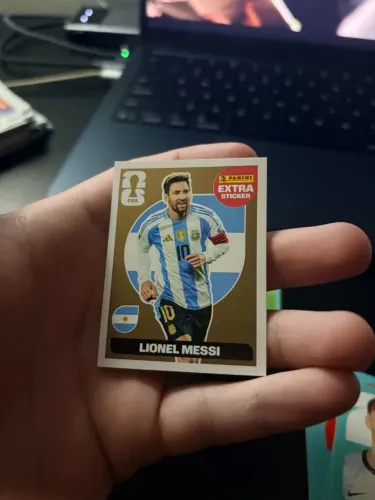 Figurinha Messi Extra Legend Ouro Original Copa 2026 Em perfeito estado
