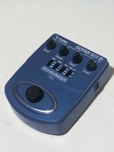 Pedal de guitarra Behringer GDI21 V-Tone