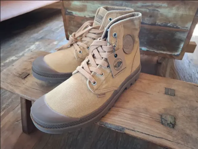 Bota de lona Palladium masculina Pampa Hi Originale
