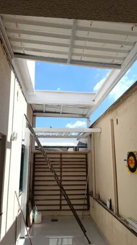 Precisando de Manutenção na Sua Casa? Faço Instalação e Conserto Residenciais Diversos.