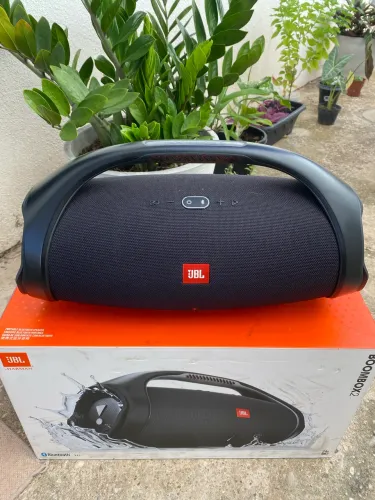 Boombox 2 / sem marcas de uso/ tudo original carregador 