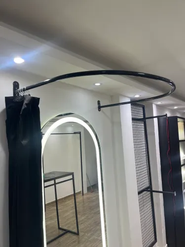 Provador de roupas (arco) + cortina