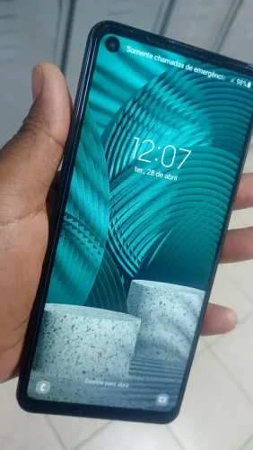Celular Galaxy A21s usado nao acompanha carregador.