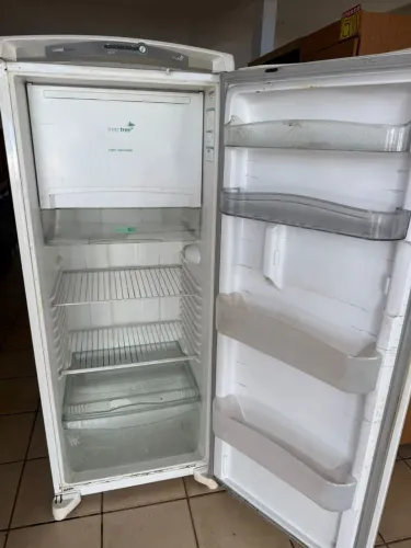Hoje entrego geladeira Frost Free dou garantia perfeita 