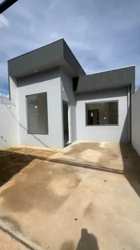 CASA NOVA À VENDA NO BAIRRO MONTREAL 290.000,00