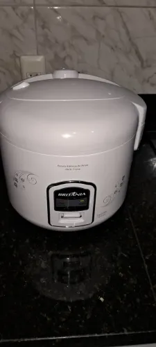 Panela de arroz Britânia PA10