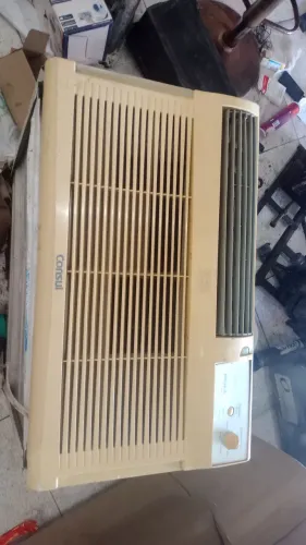Ar condicionado tipo janela 12.000 BTUs Consul