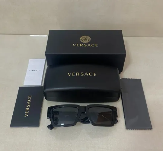 Oculos Versace Unisex - em perfeito estado