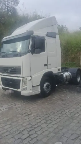 Caminhão volvo fh 420 4×2