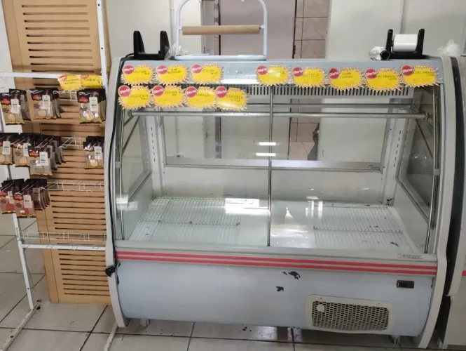 2 balcões refrigerados 220v