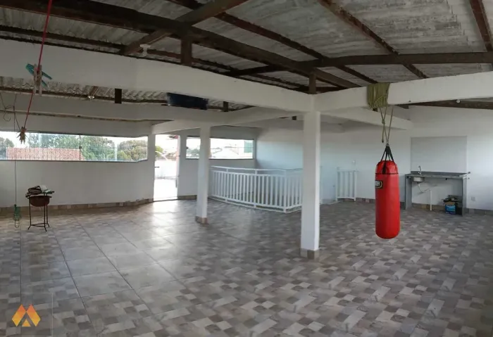 Visconde de Araújo - Amplo Sobrado c/ 03 qts (01 suíte) + Amplo Terraço!!