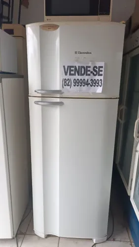 Geladeira Electrolux grande