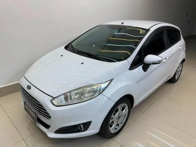 Ford Fiesta 1.5 16V Flex Mec. 5P 2015
