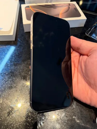Iphone 16 pro max 256gb titânio natural