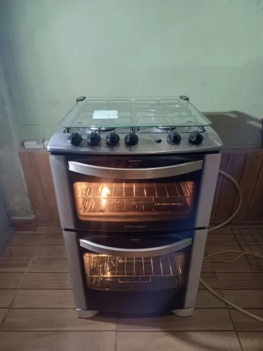 Fogão Eletrolux 2 forno TD ok só usar entrega a combinar enteressado chama