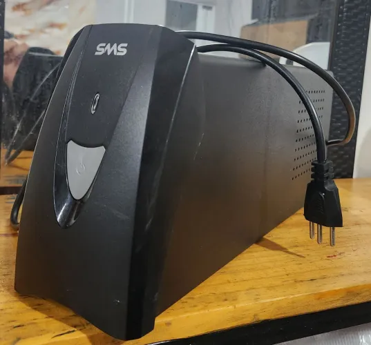 ESTABILIZADOR 700VA +12V 80AH fusível 7A bivolt