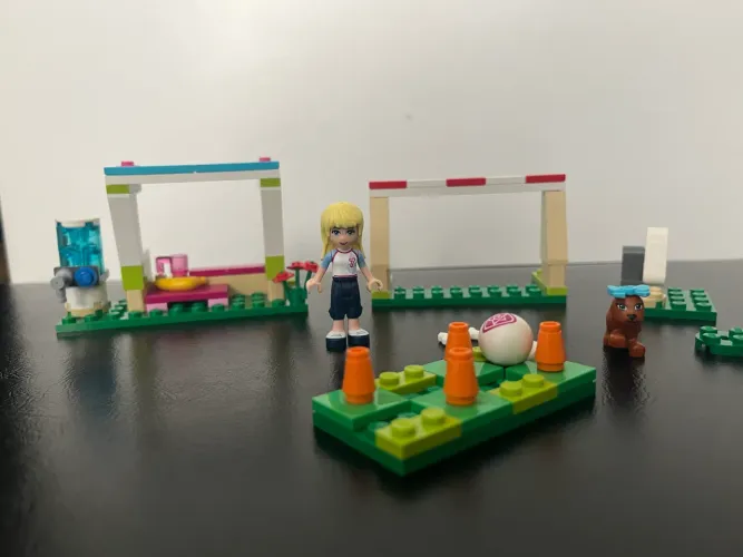 Lego Friends O Treino de Futebol da Stephanie