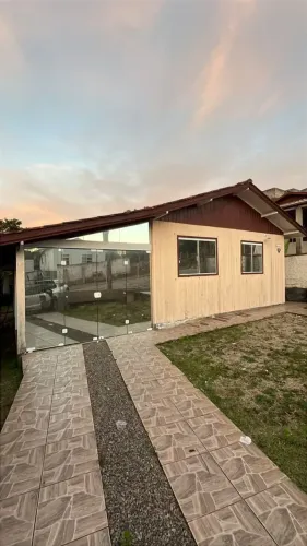 Imóvel para venda possui 70 metros quadrados com 2 quartos   CASA À VENDA EM AREIAS DE CIM