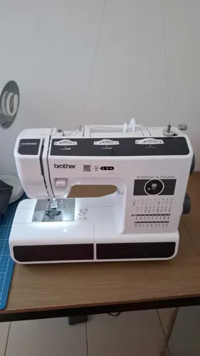 Máquina de costura