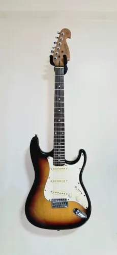 Guitarra Strato Tagima Regulada c/ Capa