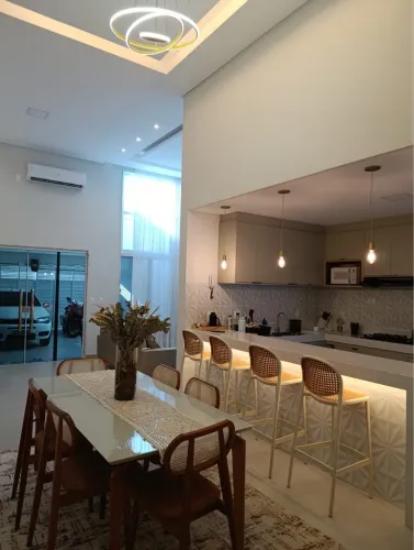 CASA Á VENDA - CONFORTO, ESPAÇO E QUALIDADE EM UM SÓ LUGAR
