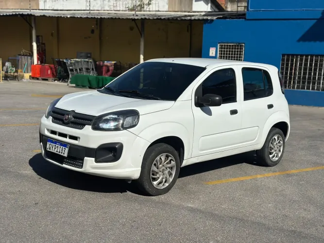 Fiat Uno Attractive 1.0 EVO Fire Flex 8V 5P 2021