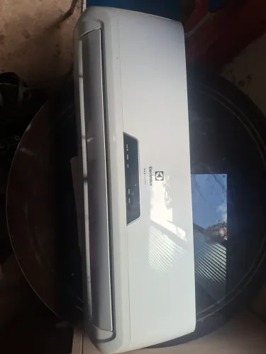 Vendo ar condicionado 9.000 btus