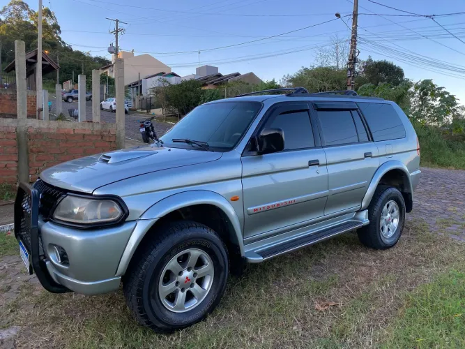 Mitsubishi Pajero GLS 2.8 Diesel Turbo Mec. 2001