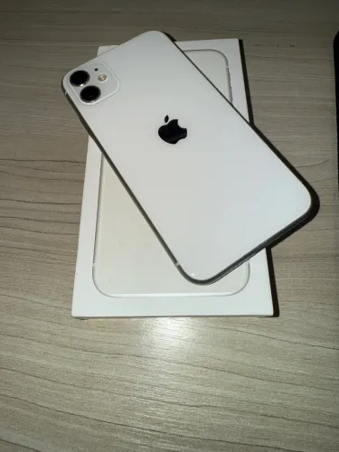 iPhone 11 64 GB