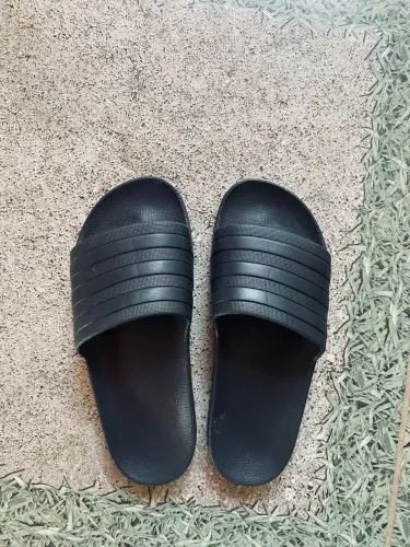 Chinelo adidas