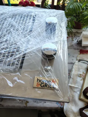 Grill a gás, de embutir, marca Home Grill, novo, embalado, nunca usado.