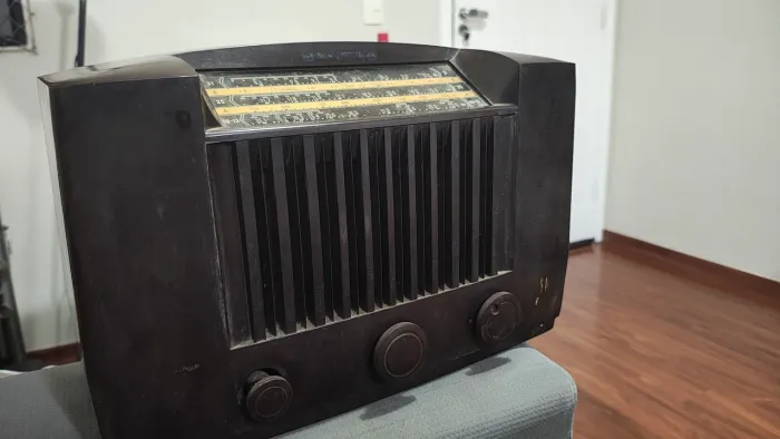 Rádio RCA Victor 1950 para restaurar