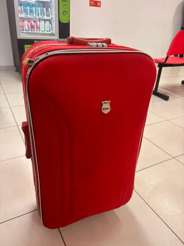 Vendo Mala grande 23kg