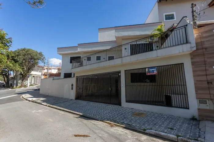 Casa para venda em Vila Rio Branco com 3 quartos, sendo 1 suíte, 138m²