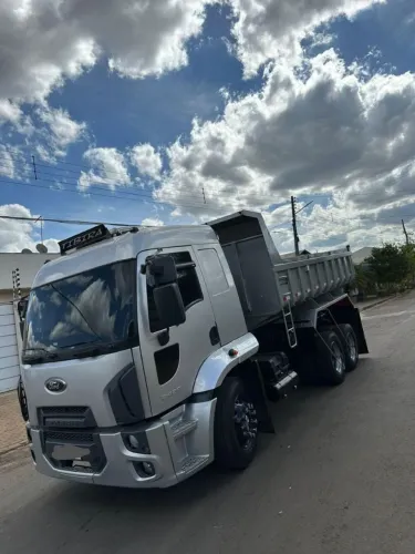 Ford Cargo 2429 Preço a combinar