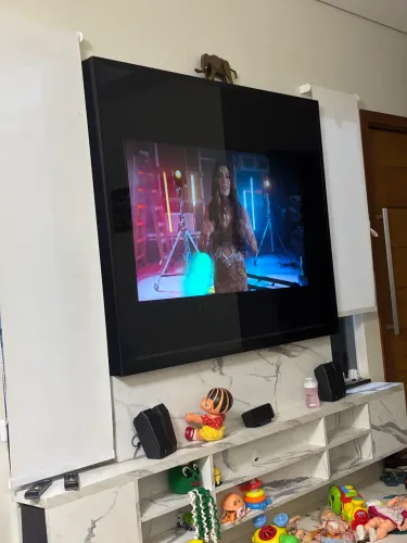 Quadro pra tv ficar igual cinema