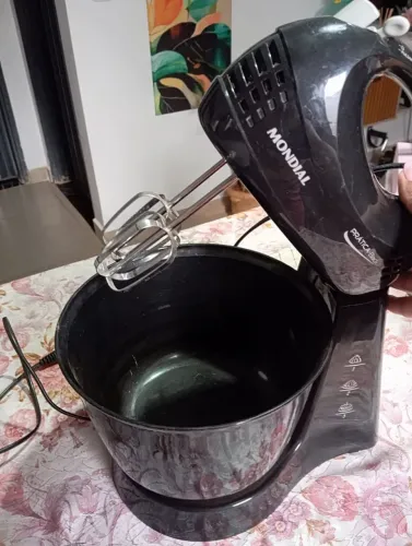 Batedeira de bolo mondial
