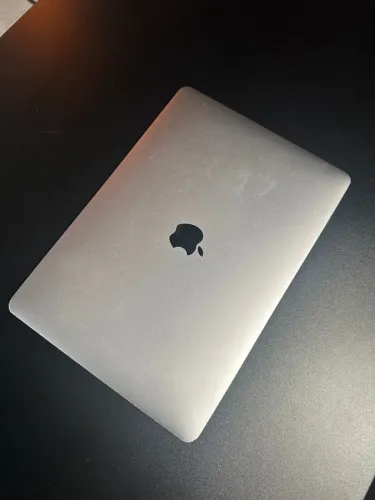MacBook Pro M2