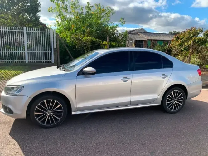 Volkswagen Jetta Comfortline 2.0 T.flex 8V 4P Tipt. 2011