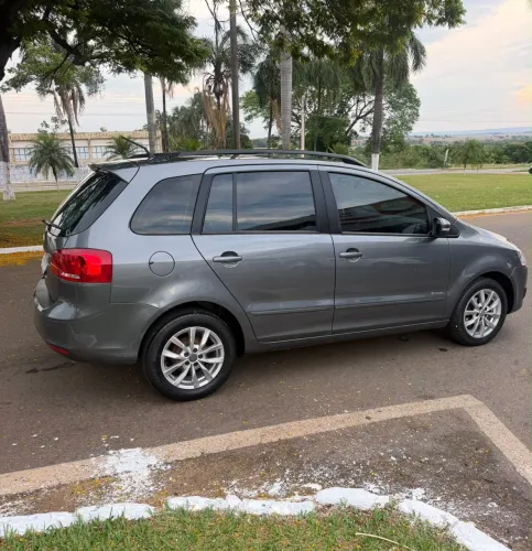 Volkswagen Spacefox 1.6/ 1.6 Trend Total Flex 8V 5P 2013