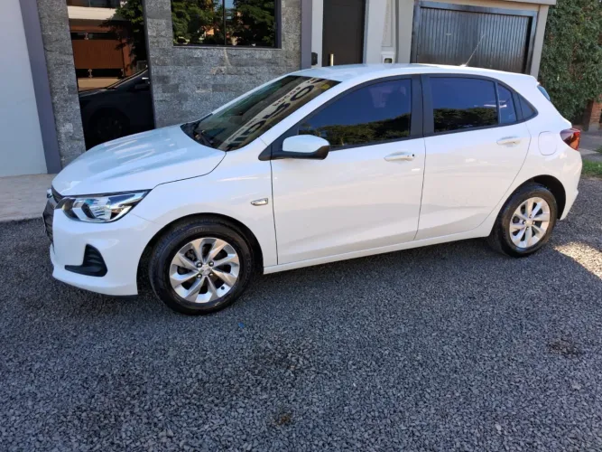 Chevrolet Onix Hatch LT 1.0 12V Flex Mec. 4P 2023