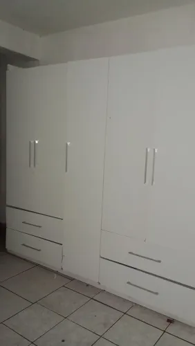 Doação de guarda roupa grande 