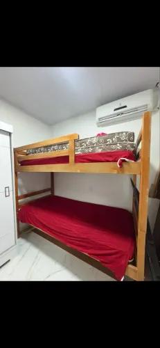 Vende-se um beliche de solteiro, sem colchão 