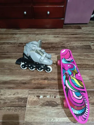 Vende-se patins e skate infanti usadosl