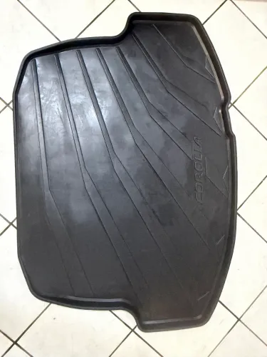 Tapete de borracha Porta Malas Original Toyota Corolla