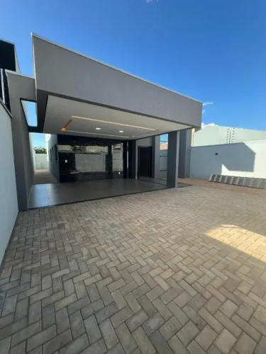 Casa nova com 3 quartos e area de lazer completa - Região norte